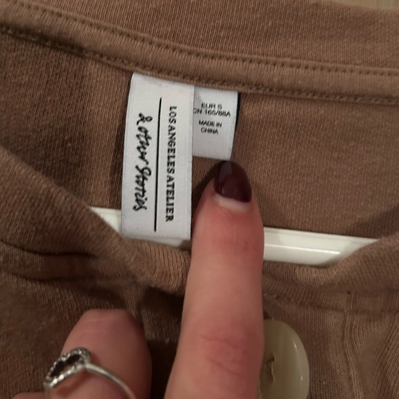 Cropped three button shirt - Picture 5 of 5